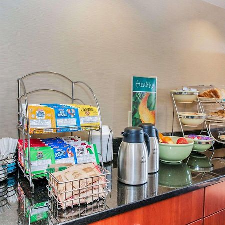 Quality Inn Ефингам Екстериор снимка