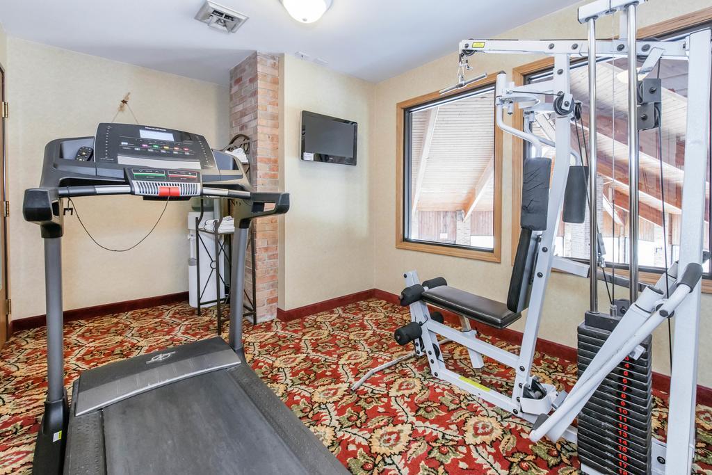 Quality Inn Ефингам Екстериор снимка